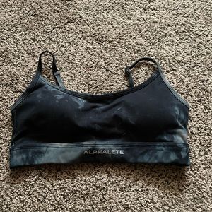 Alphalete oil stain sports bra